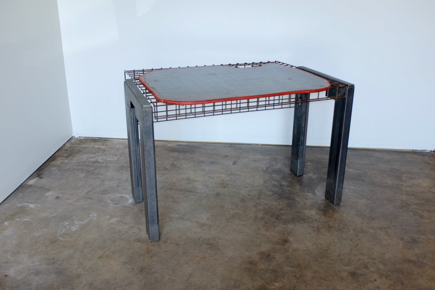Gaetano Pesce Chiat/Day desk