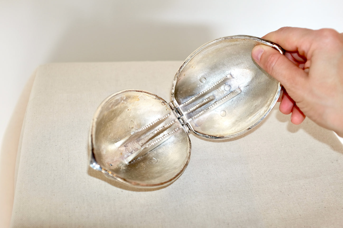 Big Walnut Nut Cracker