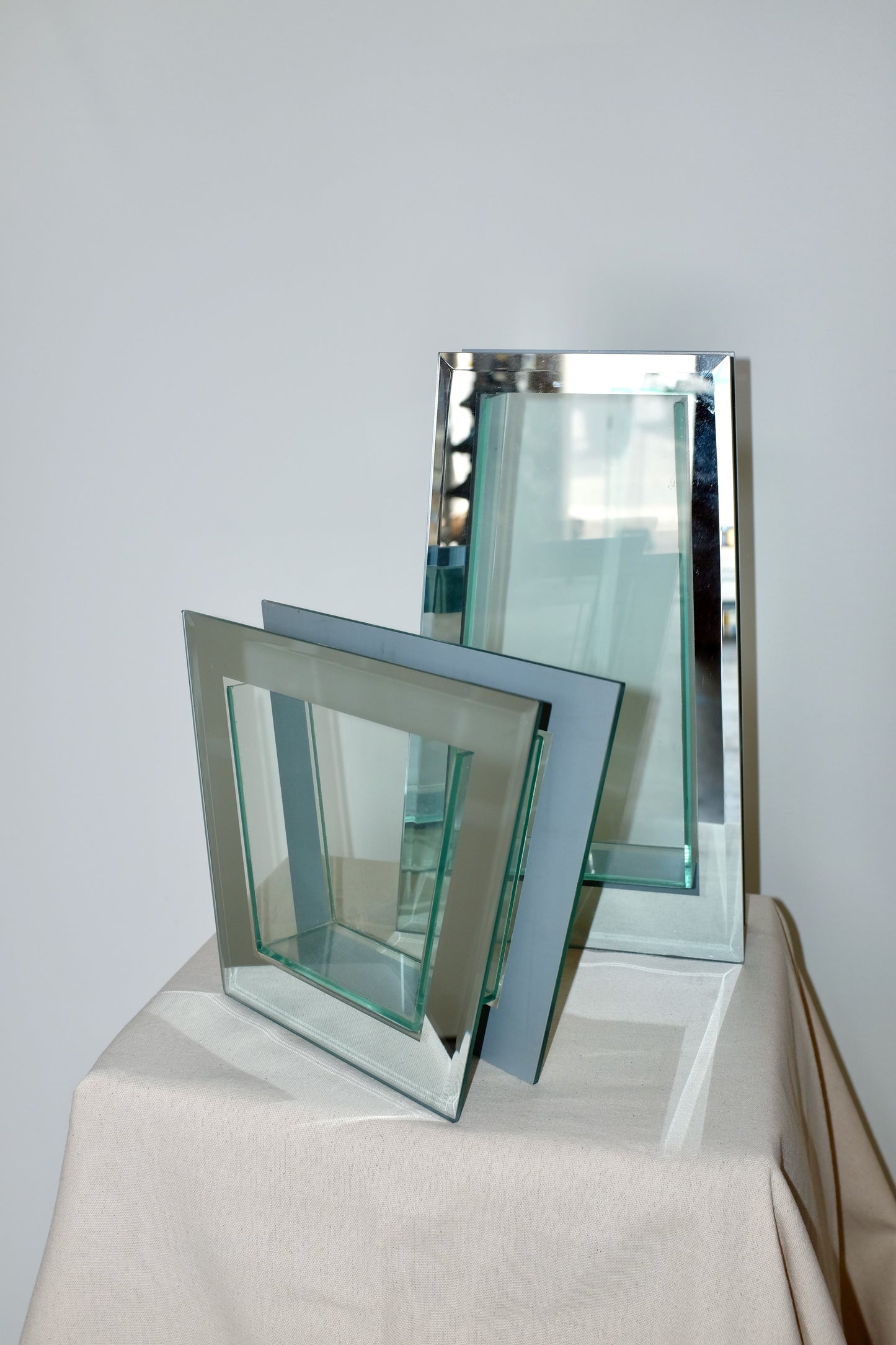 Mirror Angular Vases