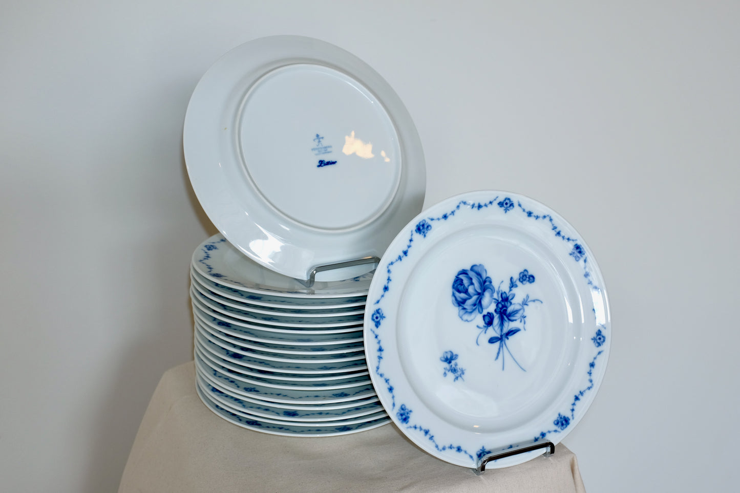 18 Fürstenberg "Lottine" Dinner Plates