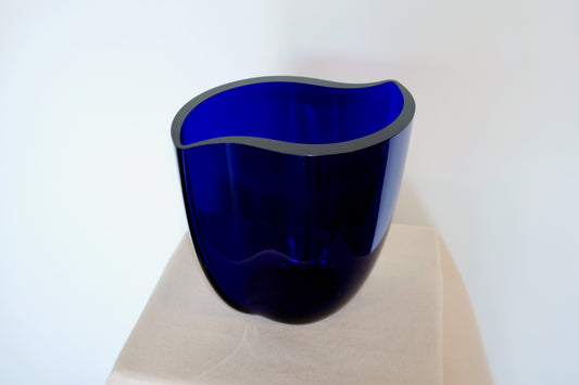Cerulean Wave Vase, Allan Scharff