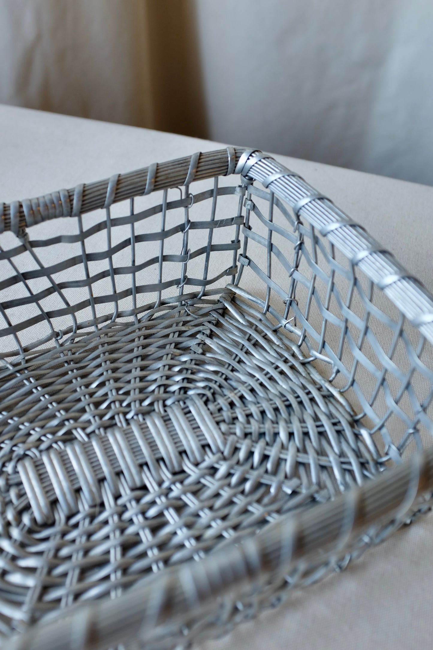 Woven Metal Basket Tray