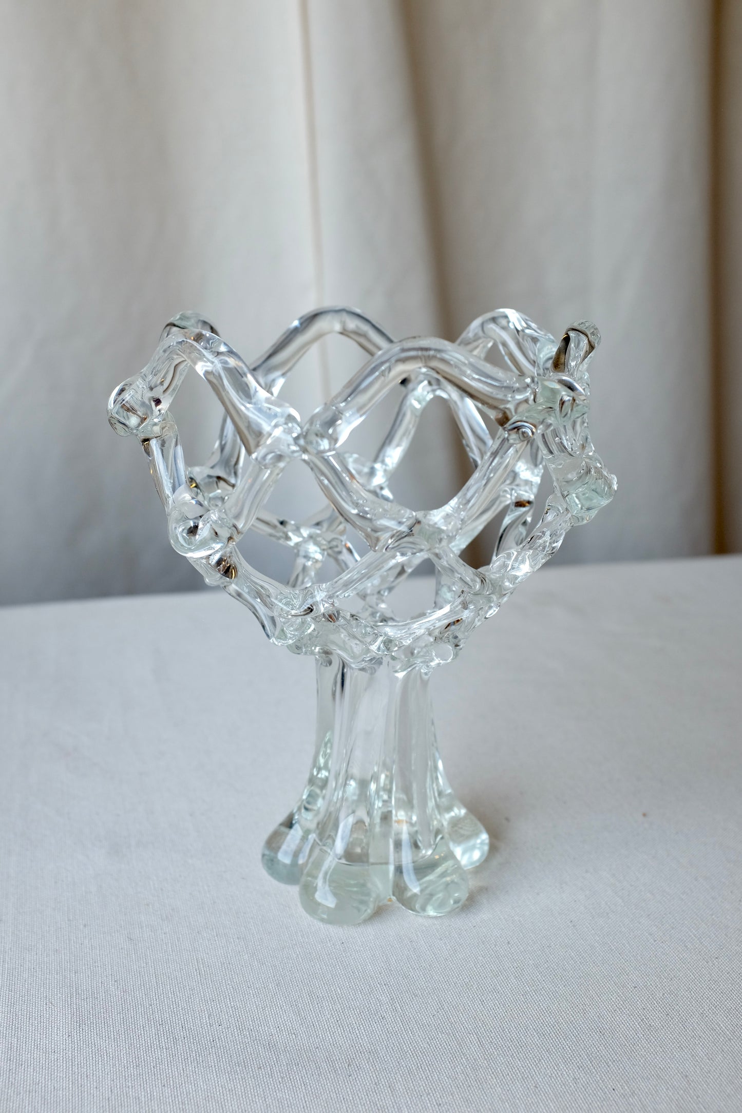 Latticework Art Glass Bowl on Stand