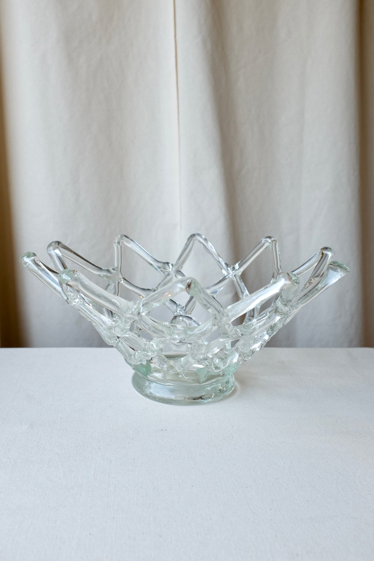 Latticework Art Glass Centerpiece Bowl