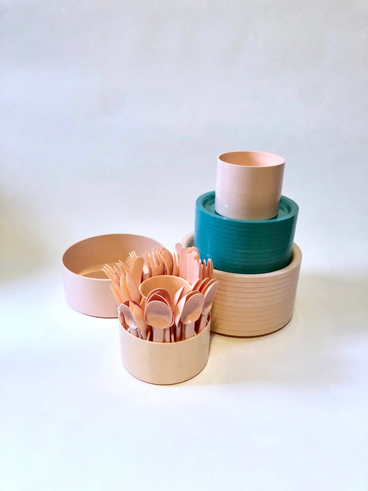 Set of Kasen Dinnerware