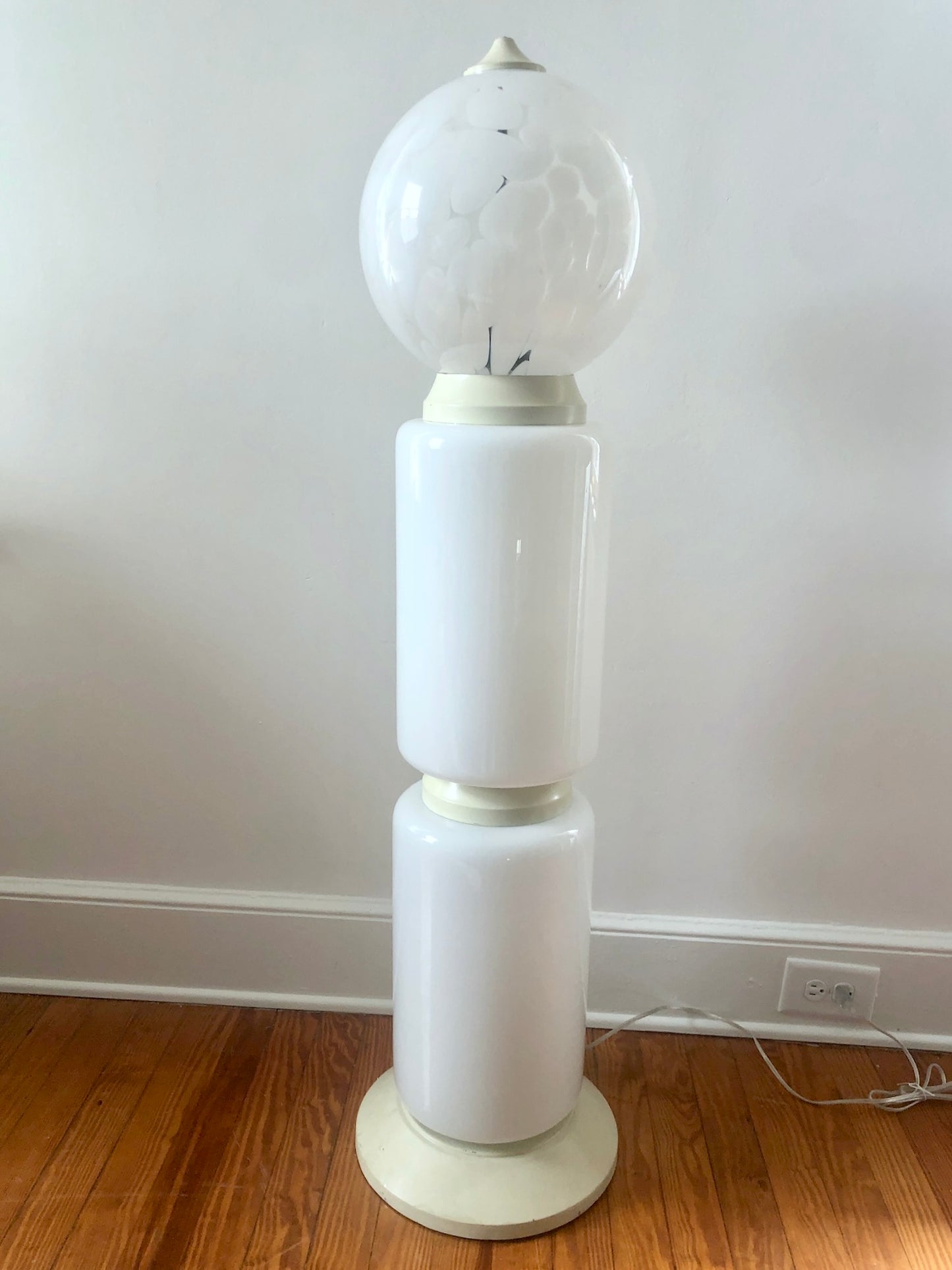 Mottled Glass 3-tier Lamp