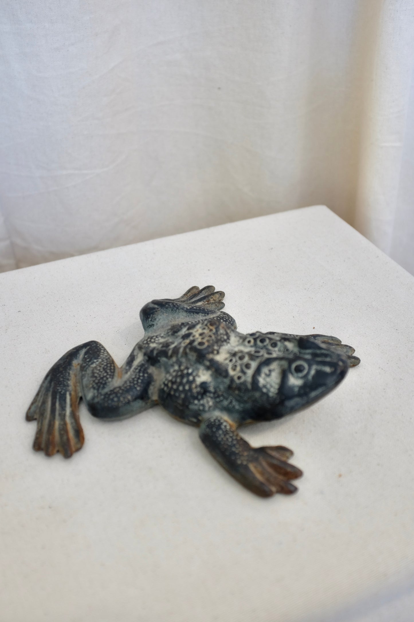 Cast Iron Frog Doorstop