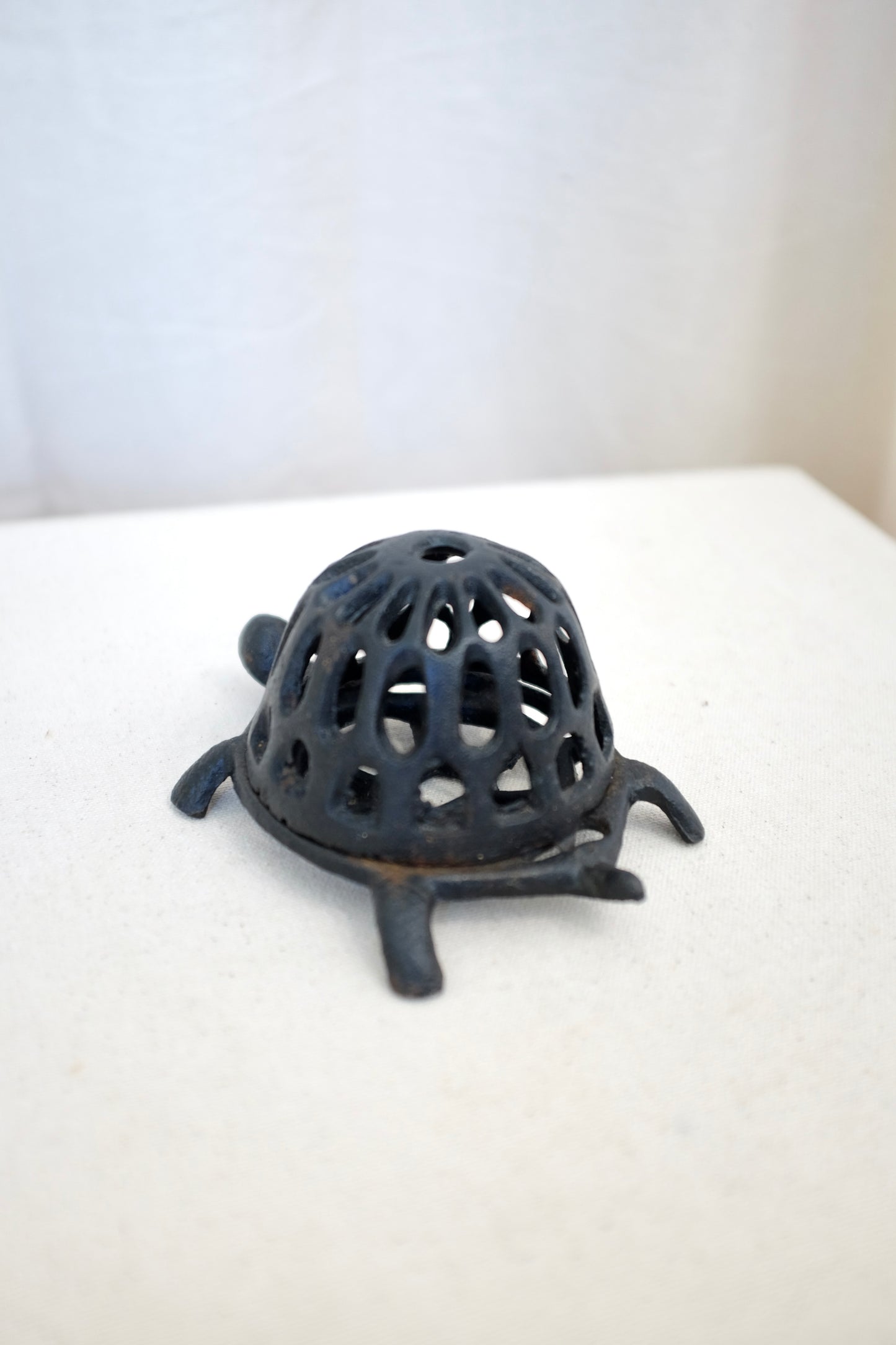Cast Iron Turtle String Dispenser