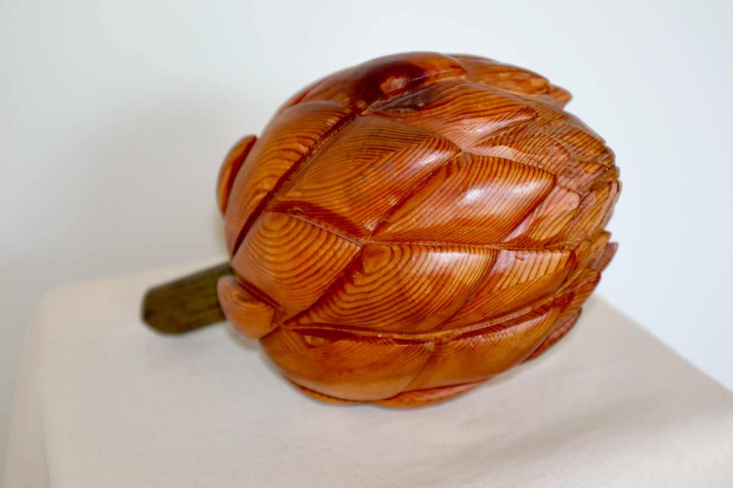 Big Wood Artichoke with Metal Stem