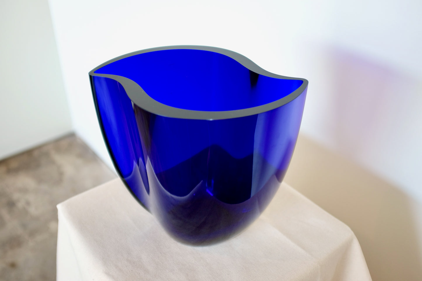 Cerulean Wave Vase, Allan Scharff