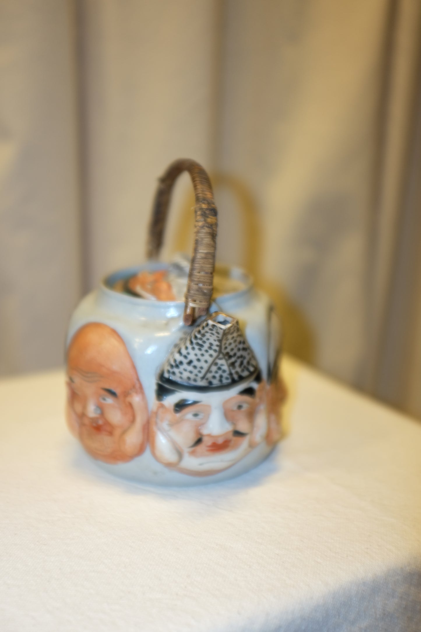 Japanese Porcelain Banko Face Teapot, Spotted Spout