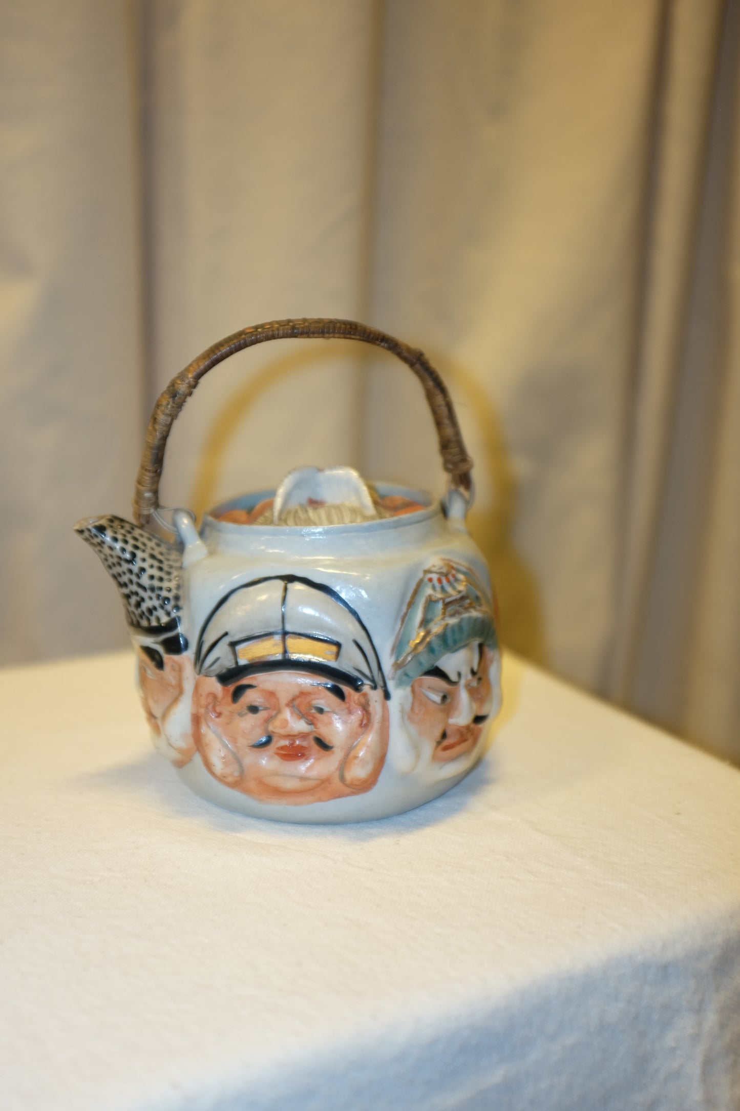 Japanese Porcelain Banko Face Teapot, Spotted Spout