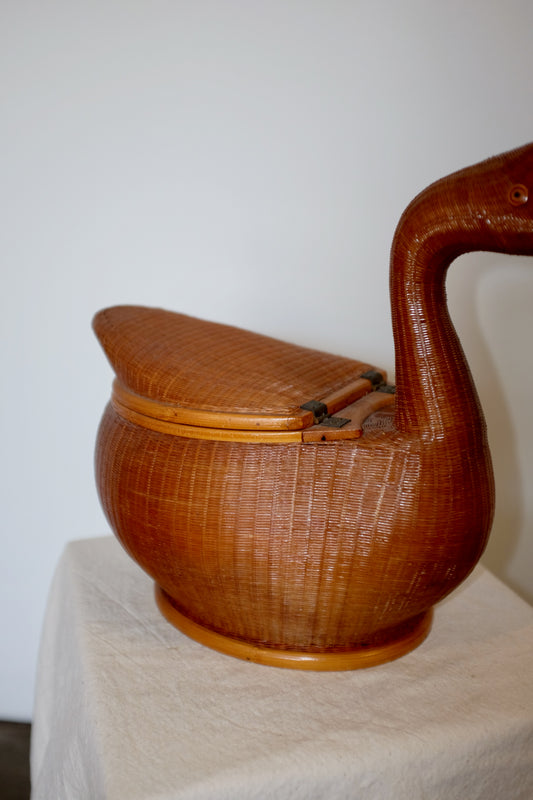 Wicker Duck and Goose Baskets