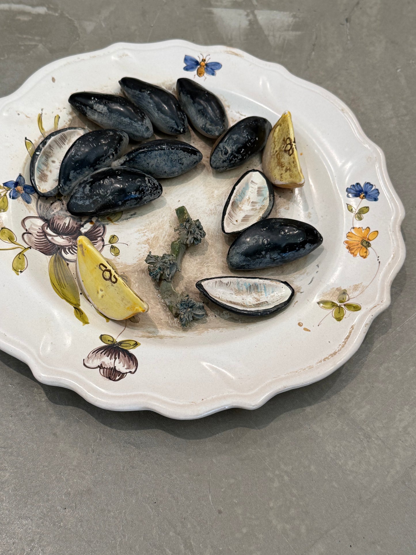Trompe L'oeil Ceramic Plate with Mussels and Lemon, Italy