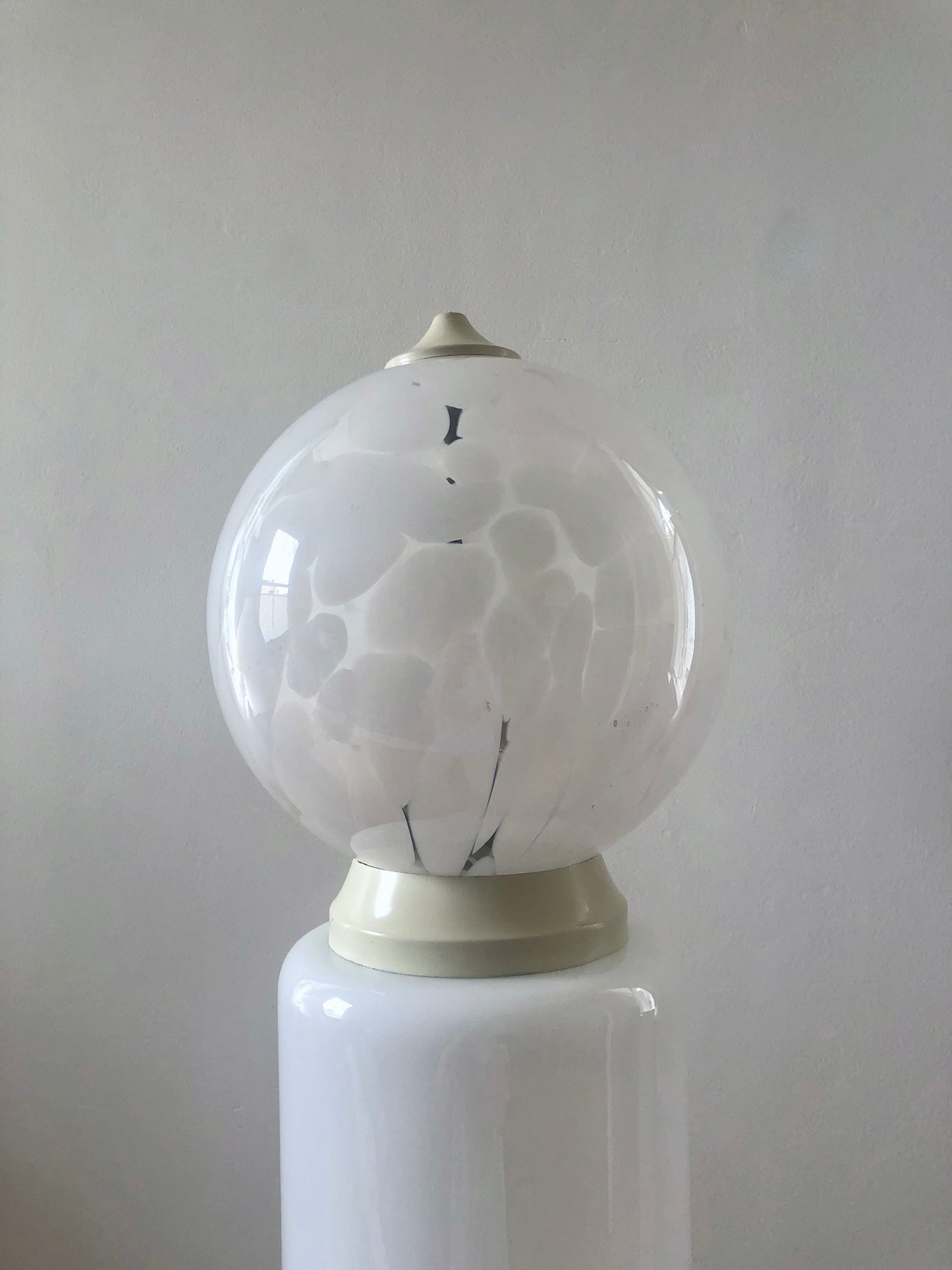 Mottled Glass 3-tier Lamp